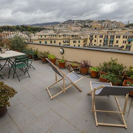 Altido Apt For 3 With Rooftop Balcony And Lovely Cityview جنوة المظهر الخارجي الصورة