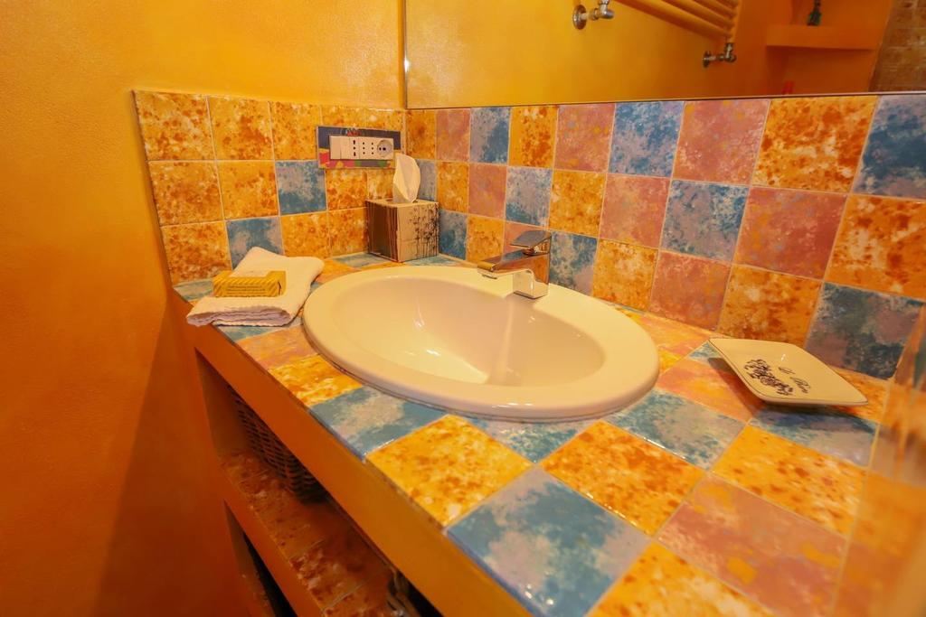 Altido Apt For 3 With Rooftop Balcony And Lovely Cityview جنوة المظهر الخارجي الصورة