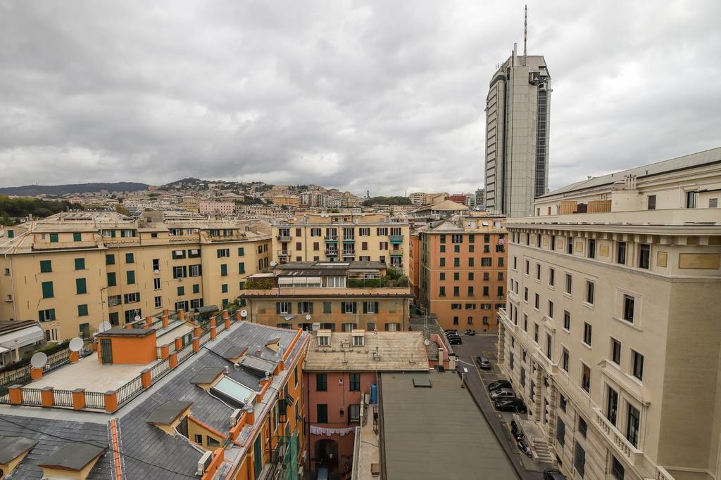 Altido Apt For 3 With Rooftop Balcony And Lovely Cityview جنوة المظهر الخارجي الصورة